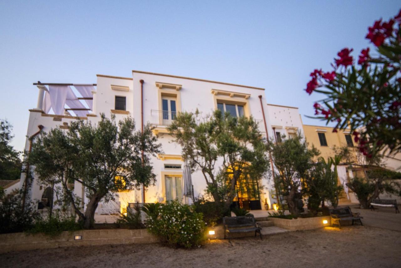 Casale Donna Rosa Bed & Breakfast Sannicola Exterior photo
